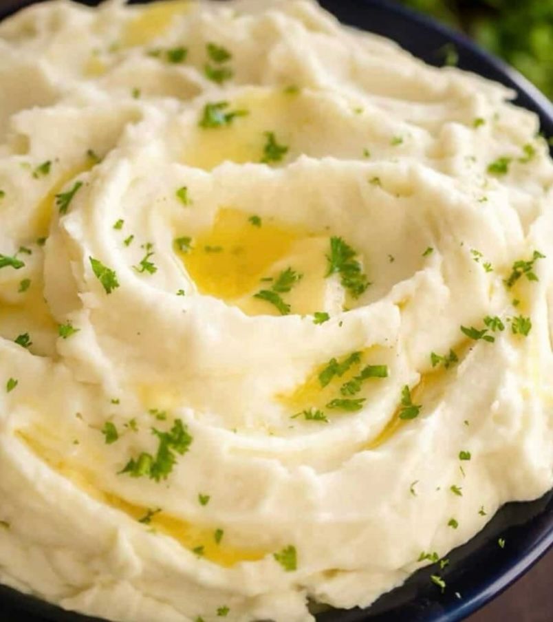 roasted-garlic-mashed-potatoes
