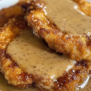 smothered-porkchops-gravy